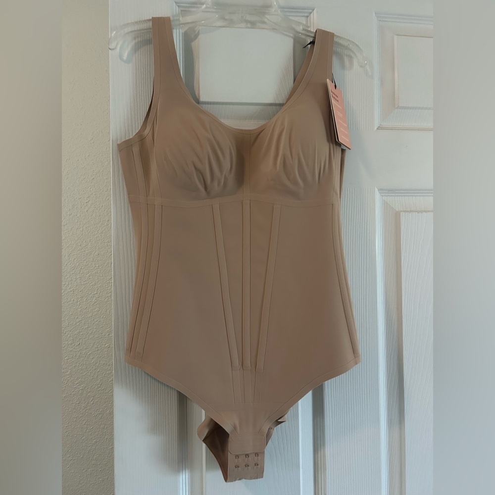 Honeylove Boldness Bodysuit in Tan